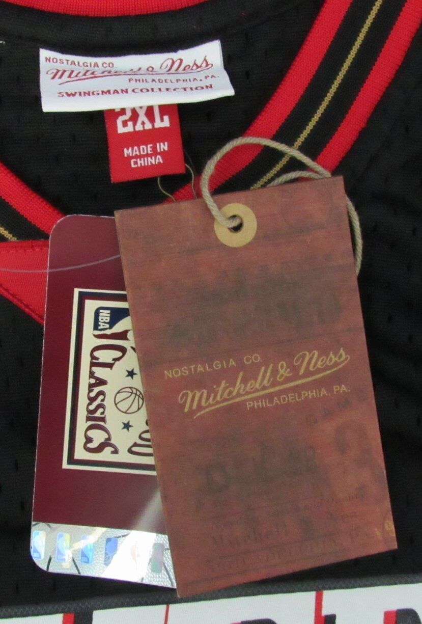 Allen Iverson HOF Autographed Black Mitchell & Ness Jersey 76ers JSA 181844