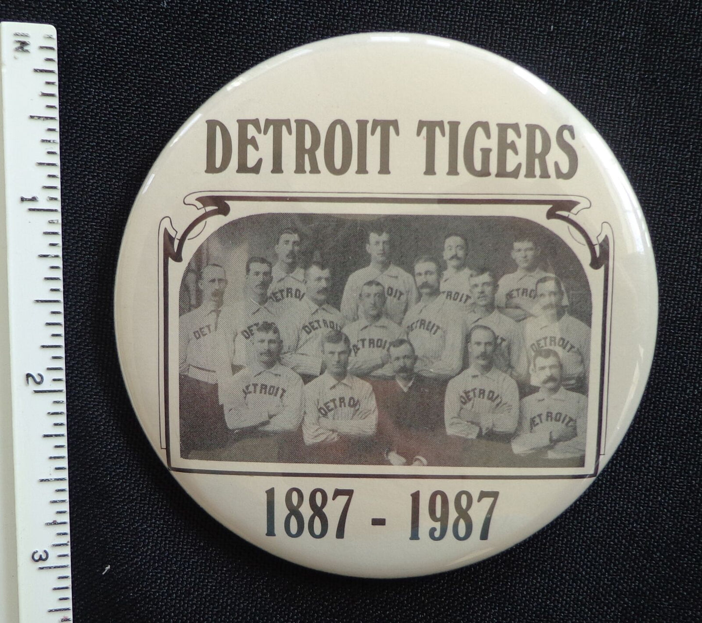 Vintage 1887-1997 Detroit Tigers Team Photo 3 inch Button Pin