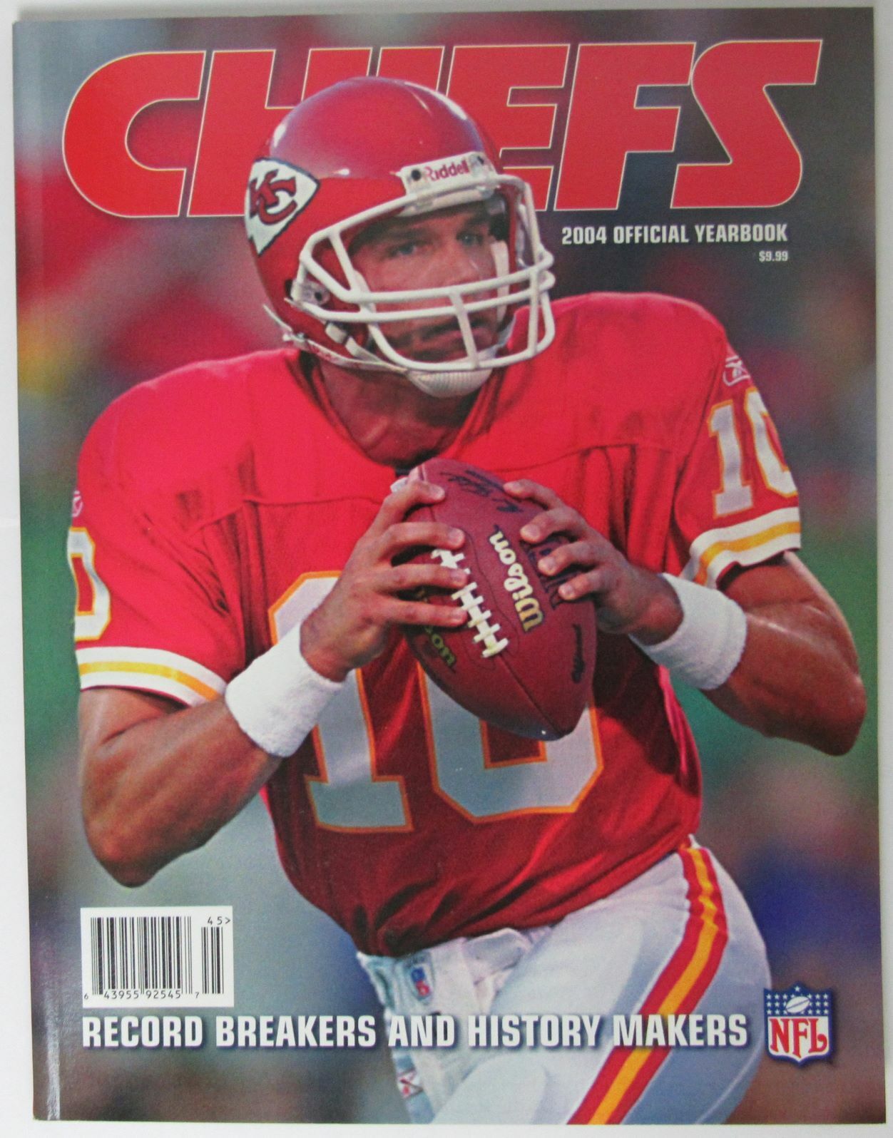 2004 Kansas City Chiefs Football Official Yearbook 146025