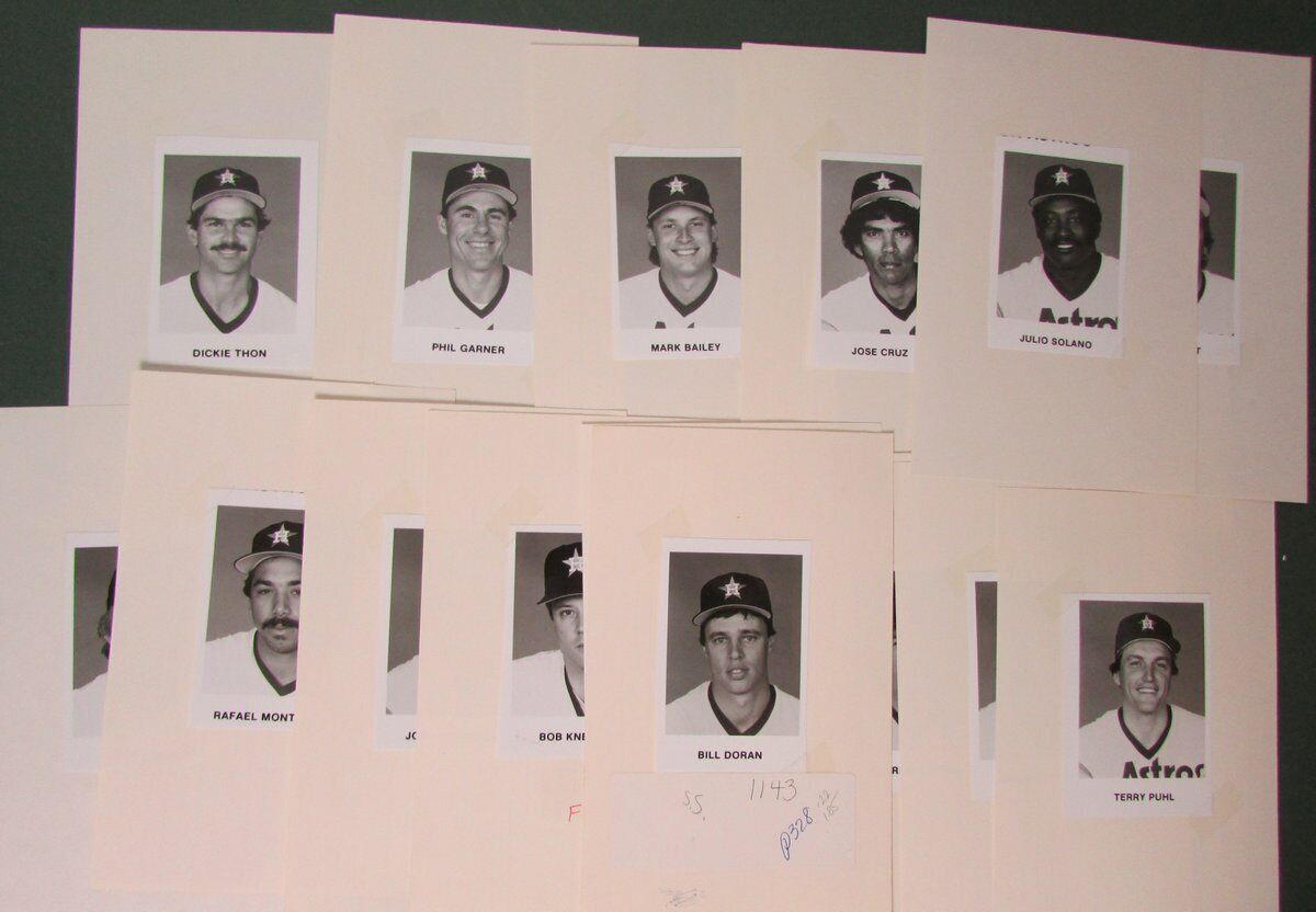 Lot of 35 Houston Astros Team Press/Media Guide  Photos Incl N.Ryan 147185