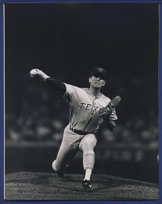 1990's Nolan Ryan Texas Rangers Un signed Wire Photo 8x10 112659