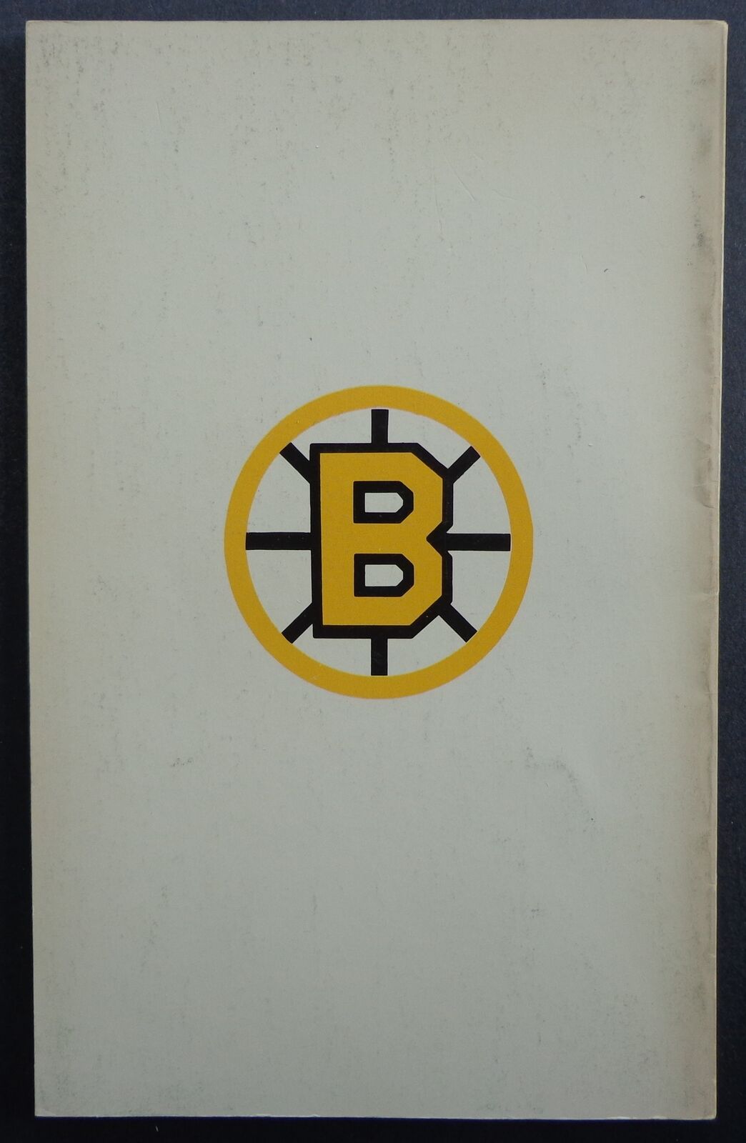 1978-79 Boston Bruins Media/Press Guide Bob Schmautz on the Cover 178001