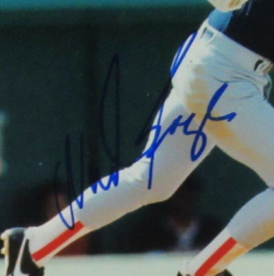 Wade Boggs HOF Boston Red Sox Signed/Auto 8x10 Photo Framed JSA 161343