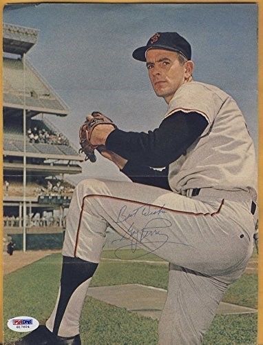 GAYLORD PERRY Giants Signed 8x10 Photo PSA/DNA 132793