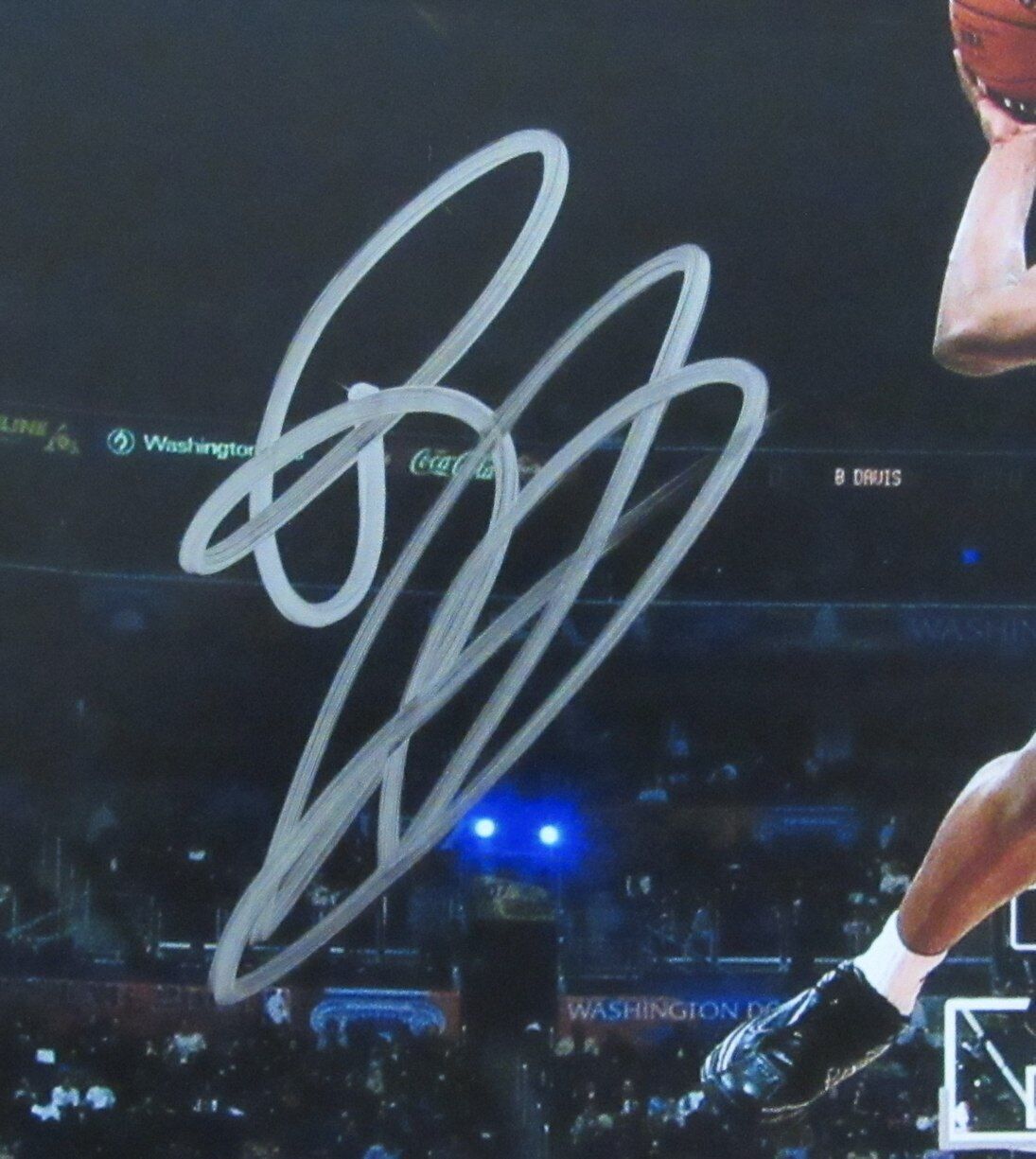 Baron Davis Autographed 11x14 Basketball Photo Charlotte Hornets Beckett