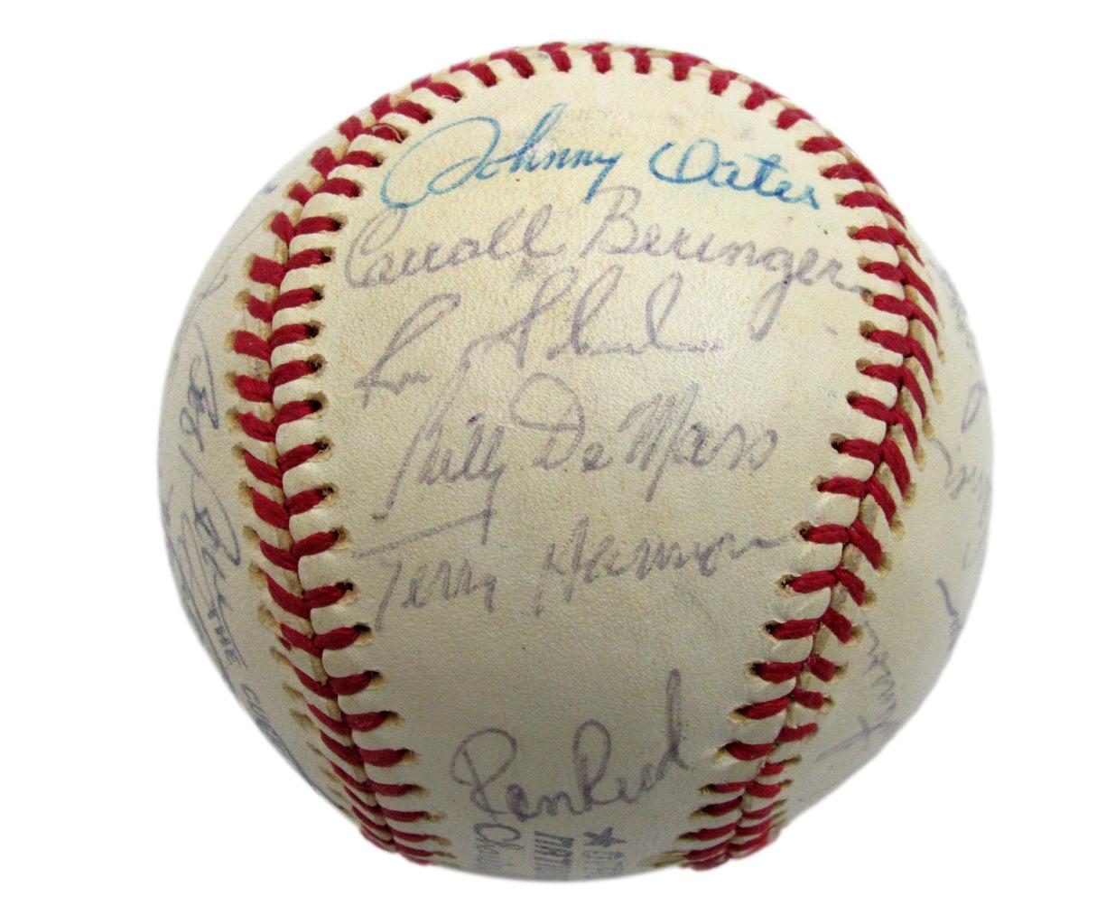 1977 Phillies Team Signed by 25 ONL Baseball Carlton Kaat HOF McGraw 190038