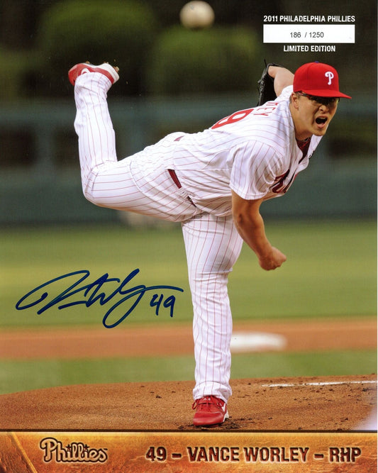 Vance Worley Autographed 2011 8x10 Phillies Phan Photo