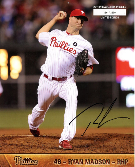 Ryan Madson Autographed 2011 8x10 Phillies Phan Photo