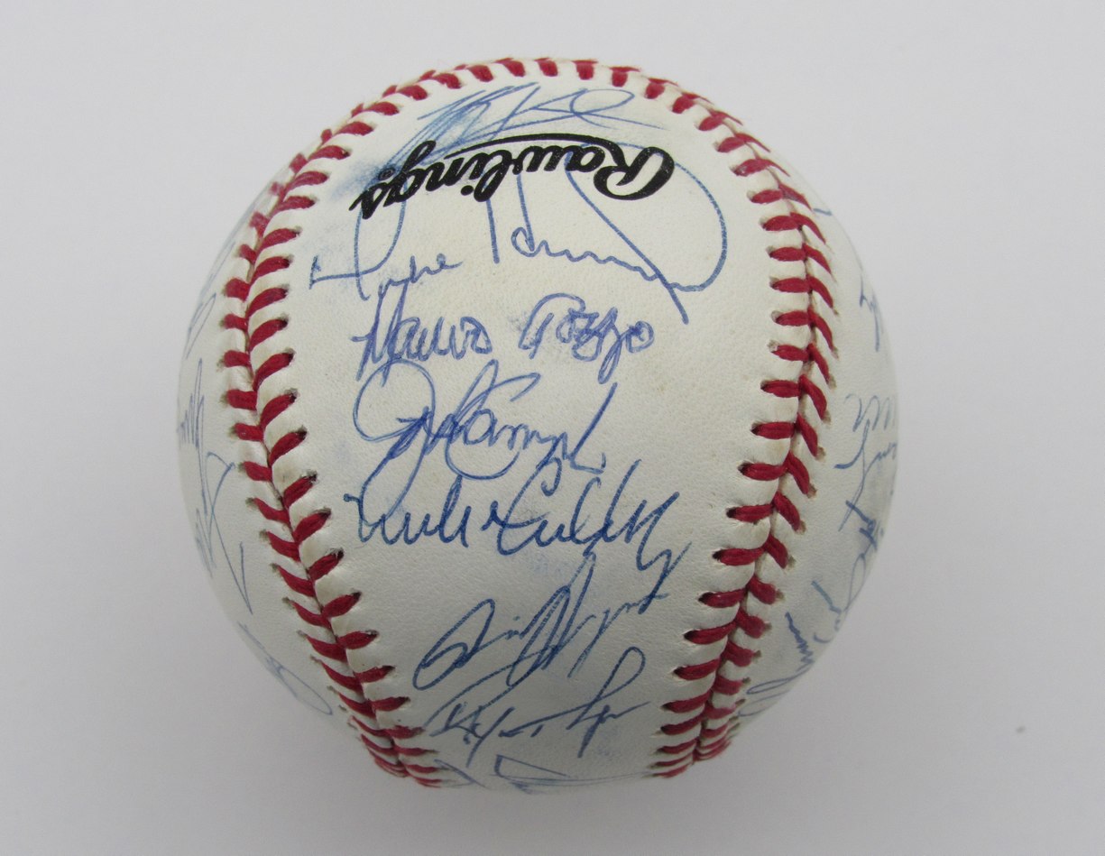 1994 New York Mets Team Signed by 30 Players ONL Baseball Saberhagen 185522