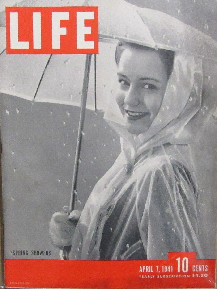 Vintage LIFE Magazine April 7, 1941 Spring Showers Rainwear 164637