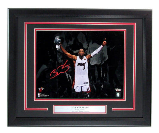 Dwayne Wade Autographed 11x14 Photo Miami Heat Framed Fanatics