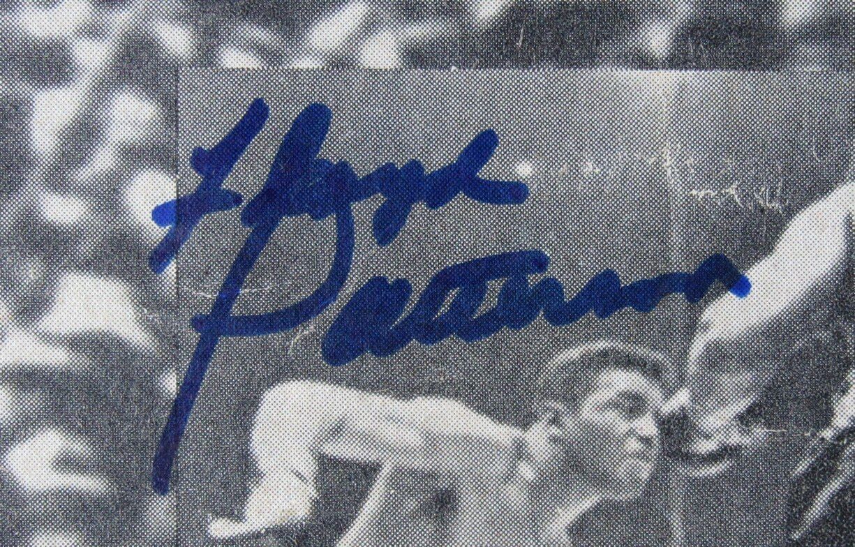 Floyd Patterson Boxer Autographed Vintage Magazine Photo PSA/DNA 177066