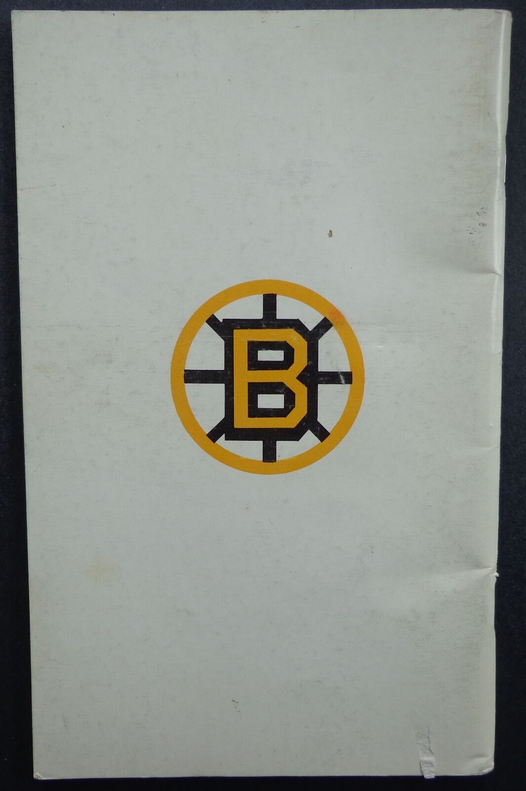 1975-76 Boston Bruins Media/Press Guide Terry O'Reilly on the Cover 178003