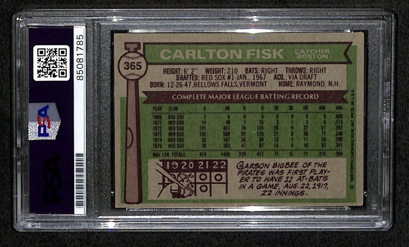 Carlton Fisk HOF Signed 1976 Topps Card #365 Boston Red Sox PSA/DNA 184531