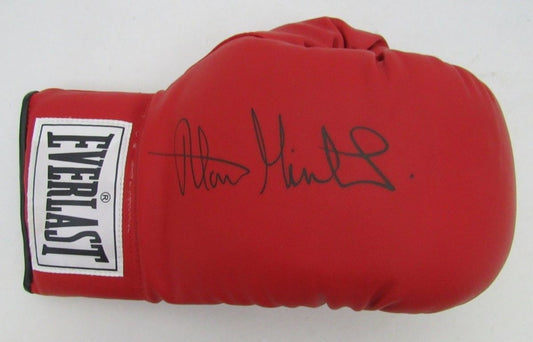 Alan Minter UK Haglee Signed Everlast Boxing Glove JSA 134508