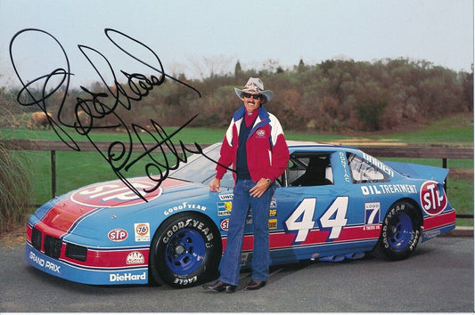 Richard Petty NASCAR Racing Champ Signed/Autographed 9x6 Photo 149163