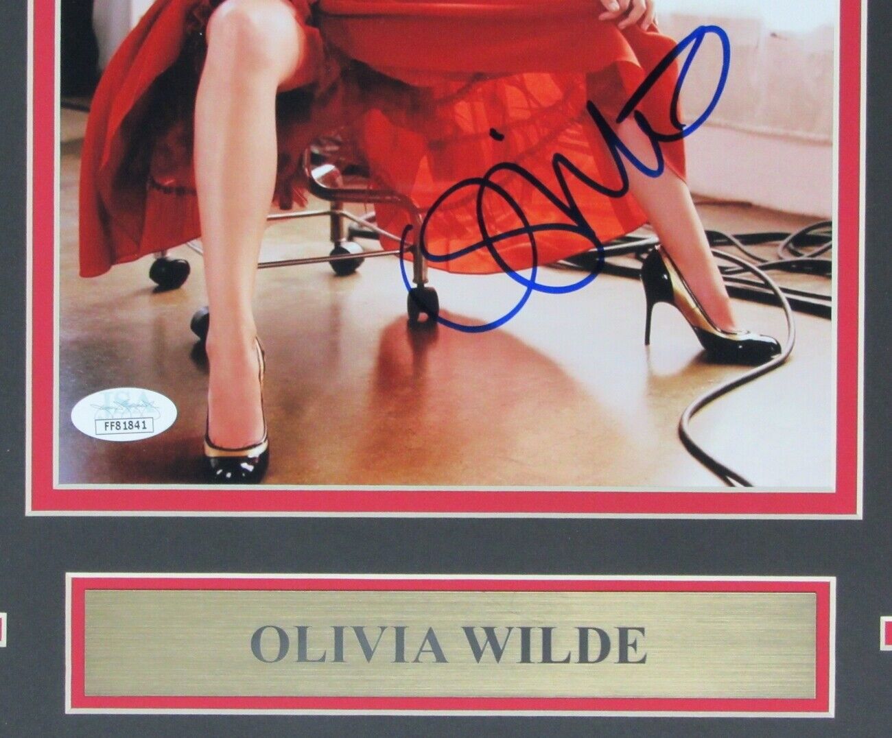 Olivia Wilde Actress Signed/Autographed 8x10 Photo Framed JSA 155604