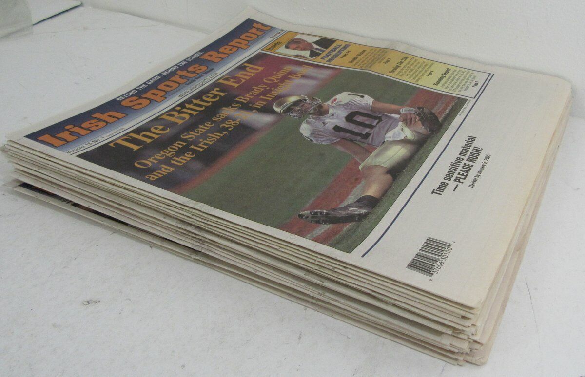 Lot of 21 2005 Notre Dame Irish Sports Report Magazines 148726