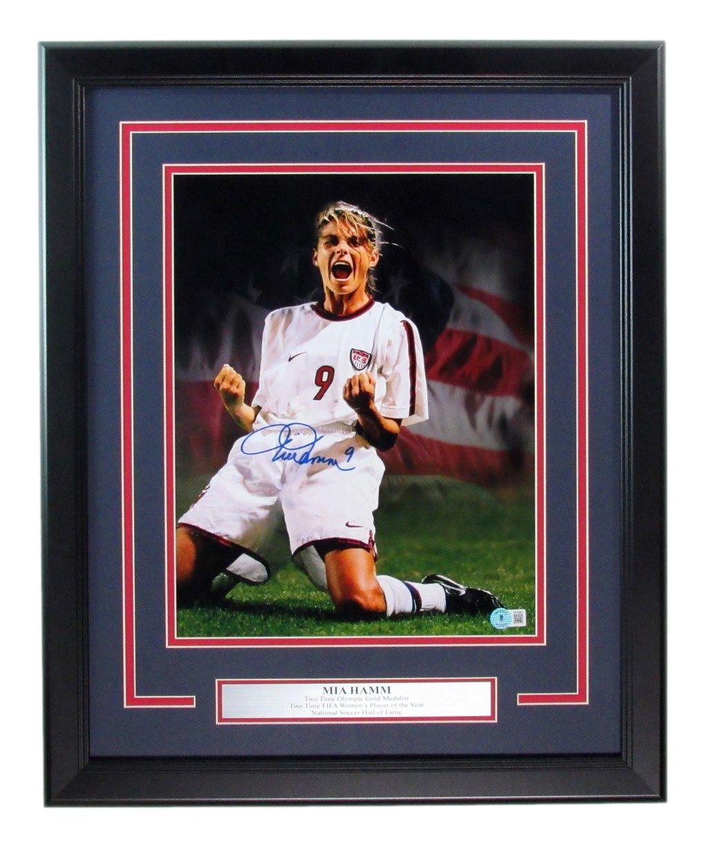 Mia Hamm US Women's Soccer Signed/Autographed 11x14 Photo Framed Beckett 188518