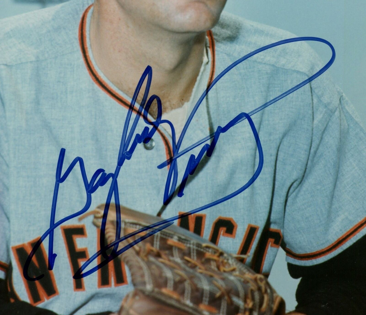 Gaylord Perry Giants HOF Signed/Autographed 8x10 Photo JSA 154485