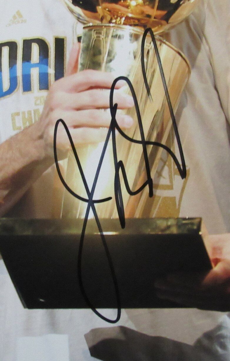 Jason Kidd HOF Autographed 11x14 Basketball Photo Dallas Mavericks Beckett