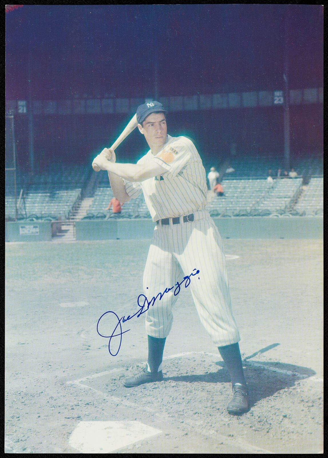 Joe DiMaggio Autographed 11x14 Photo New York Yankees Beckett