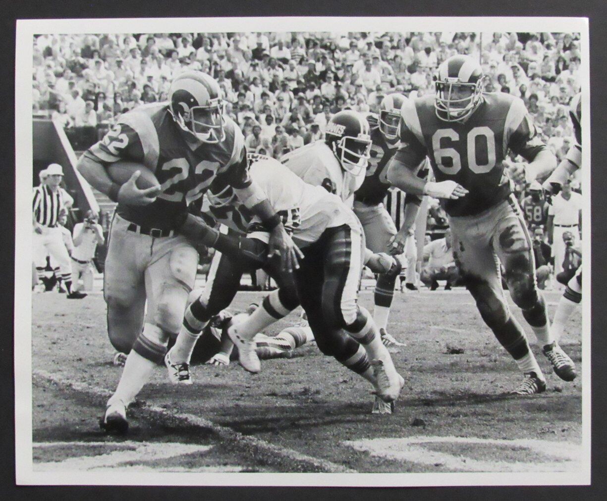 John Cappelletti HOF September 26, 1976 B/W 8x10 Press Photo Los Angeles Rams