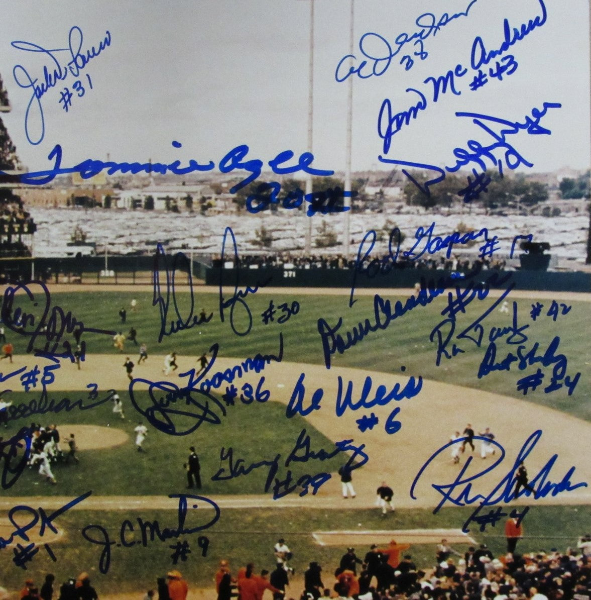 1969 Mets Team Signed (25) 11x14 Photo WS Champions Ryan (HOF) McGraw 187331