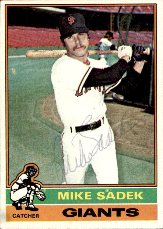 Mike Sadek Autographed 1976 TOPPS Card #234 San Francisco Giants 183403