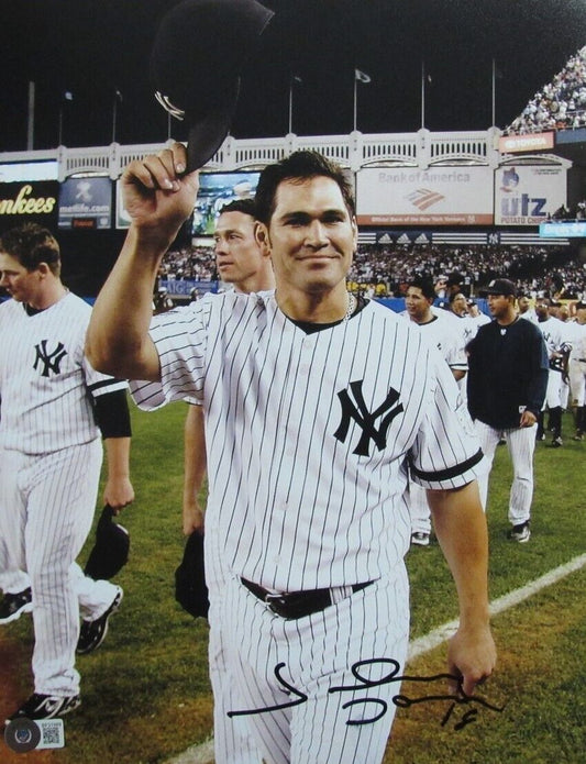 Johnny Damon Autographed 11x14 Baseball Photo New York Yankees Beckett