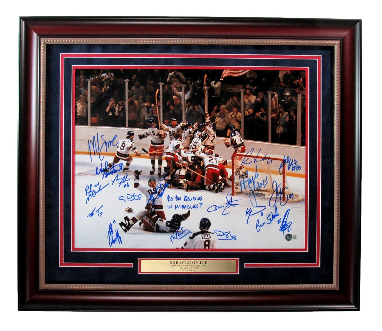 1980 Miracle on Ice Team Signed(18 Signatures) 16x20 Photo Framed Beckett 193033