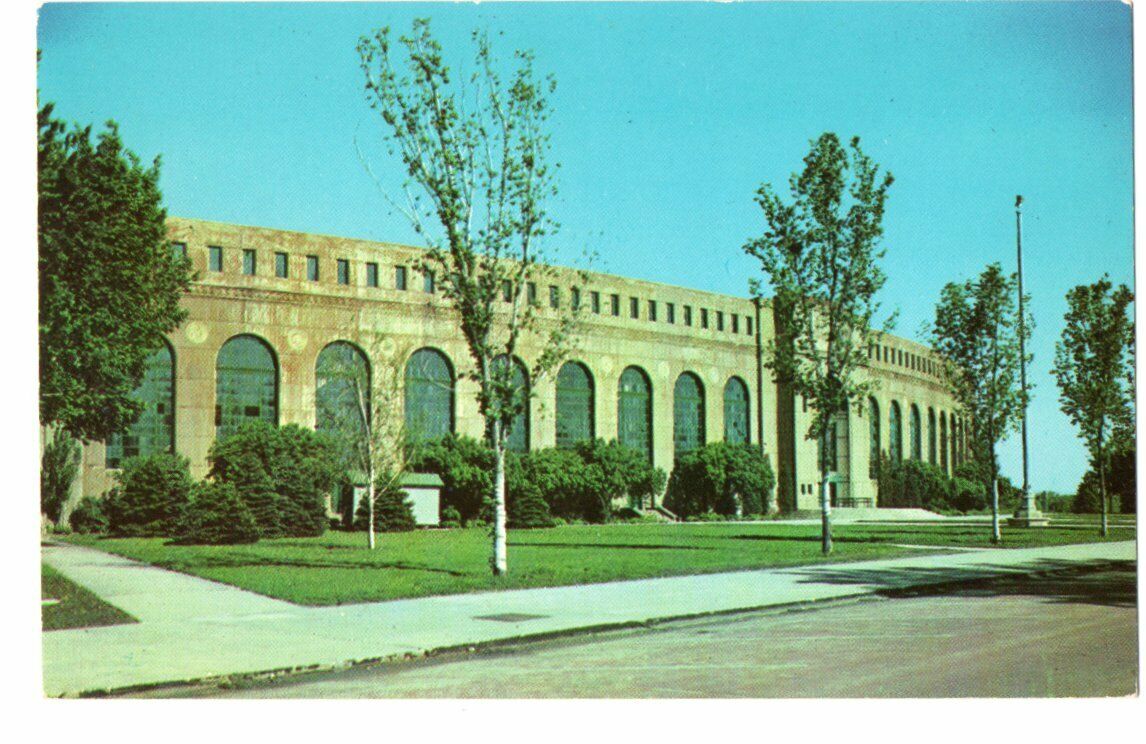 Vintage Unused Postcard of University of Nebraska Memorial Stadium 143641