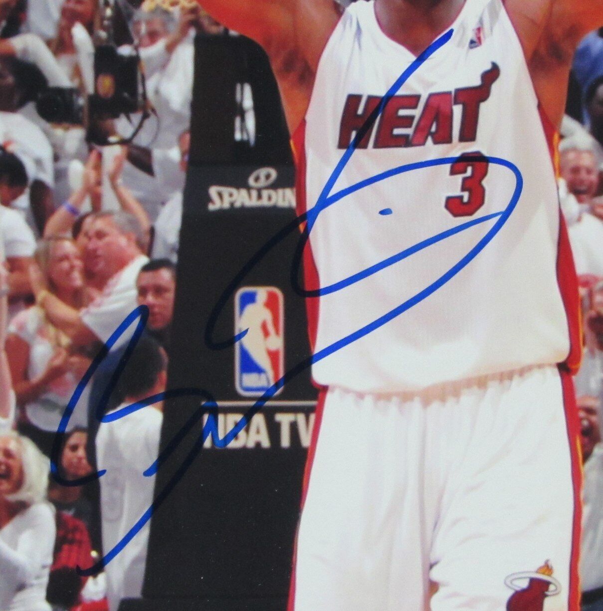 Dwayne Wade Autographed 16x20 Photo Miami Heat Framed JSA