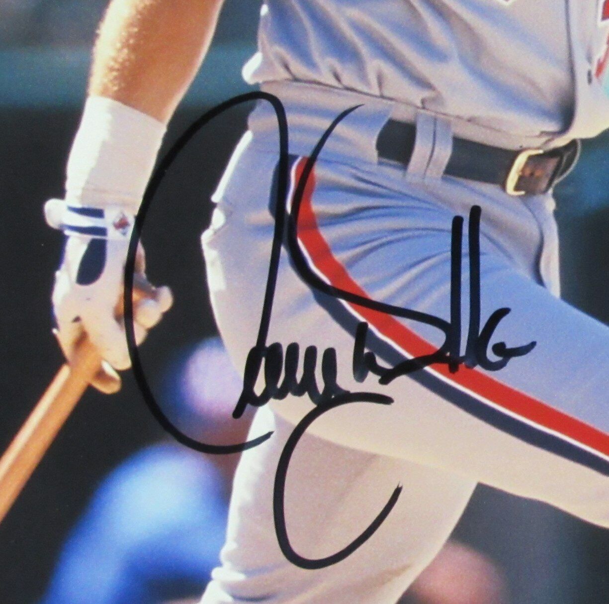 Larry Walker HOF Autographed 11x14 Photo Montreal Expos Framed Beckett
