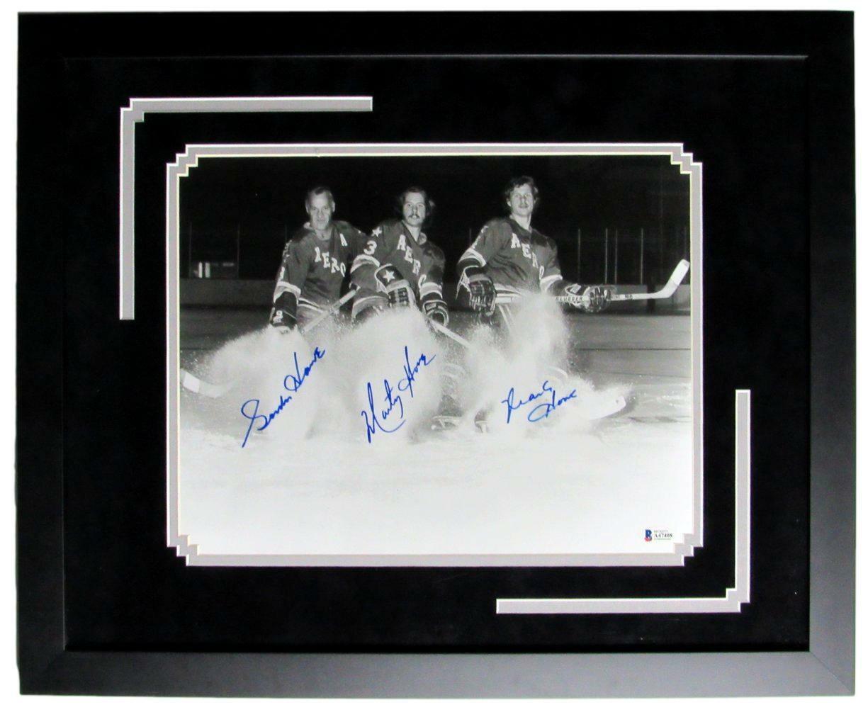 Gordie/Marty/Mark Howe Aeros Signed/Auto 11x14 Photo Framed Beckett 164350