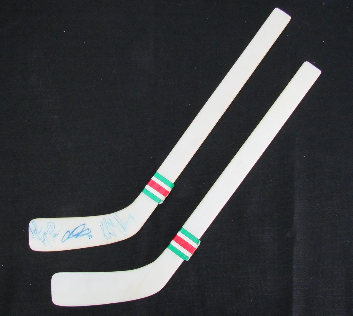 Lot of 2 New Jersey Devils Multi Signed Mini Hockey Sticks Maclea/Muller 181829