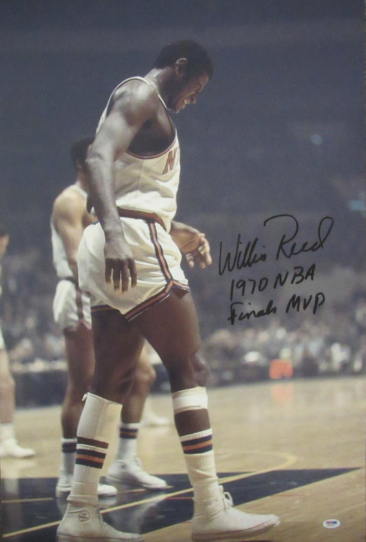 Willis Reed HOF Signed/Inscribed 20x30 Photo New York Knicks PSA/DNA 192403