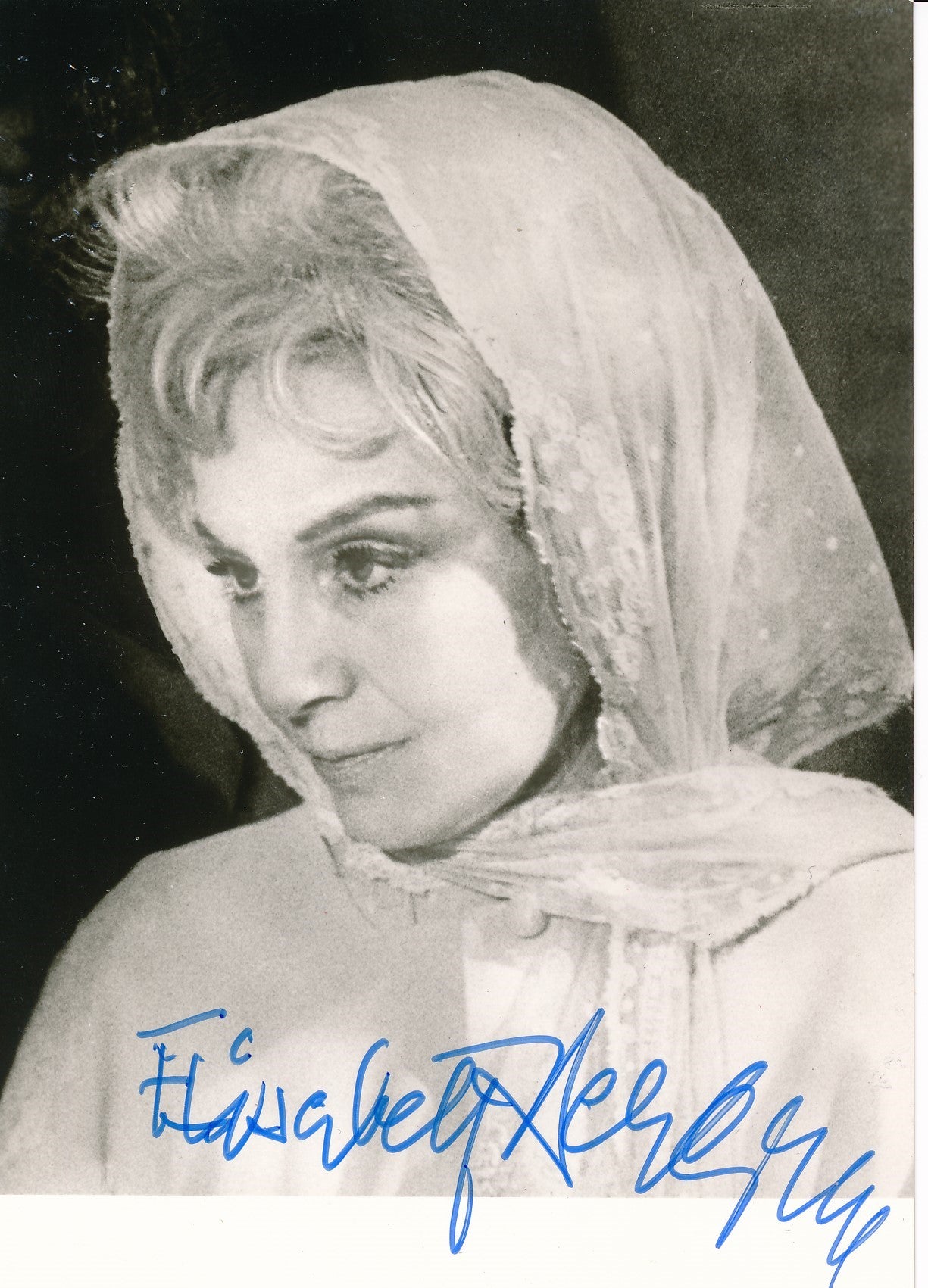 Elisabeth Bergner Signed/Auto Vintage 4x6 B/W Postcard Actress PSA/DNA 192282