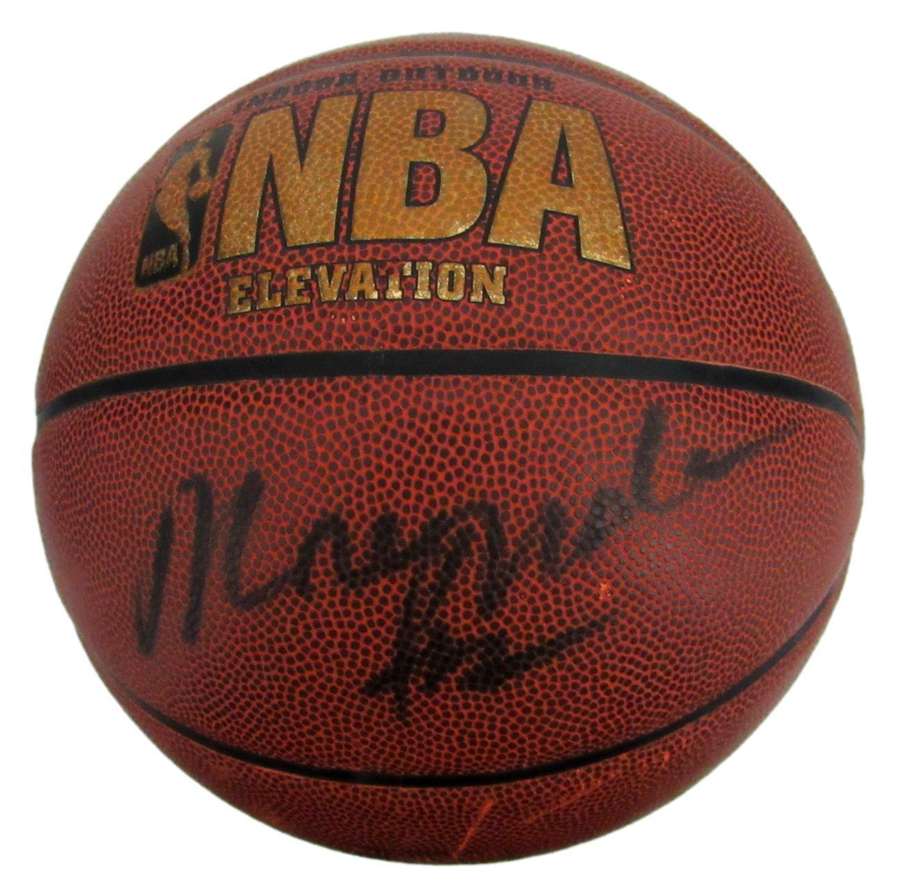 Moses Malone HOF Rockets Signed Spalding NBA Basketball JSA 159491