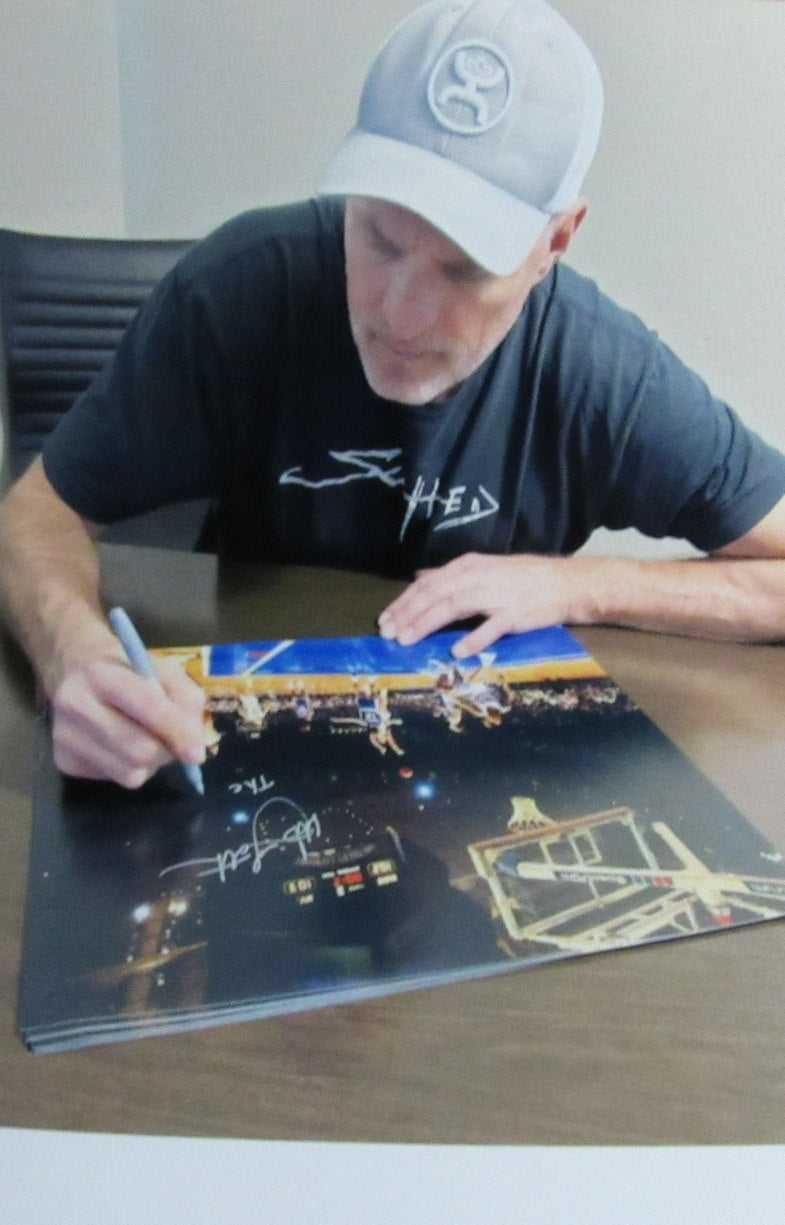 Christian Laettner Autographed/Inscribed "The Shot" 16x20 Photo Duke JSA 187705