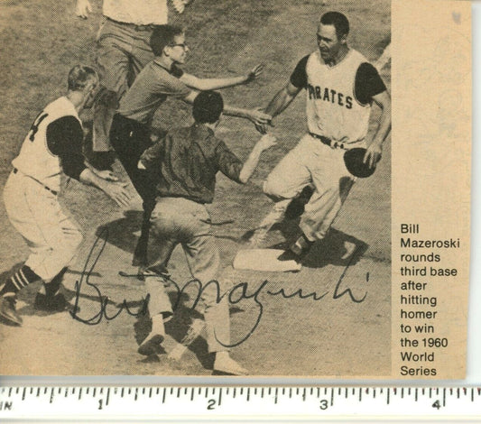 Bill Mazeroski Pittsburgh Pirates Signed/Auto B/W 4x3.5 Magazine Photo 159000