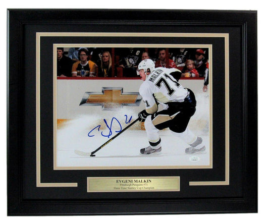 Evgeni Malkin Autographed 11x14 Photo Penguins Framed JSA 176743