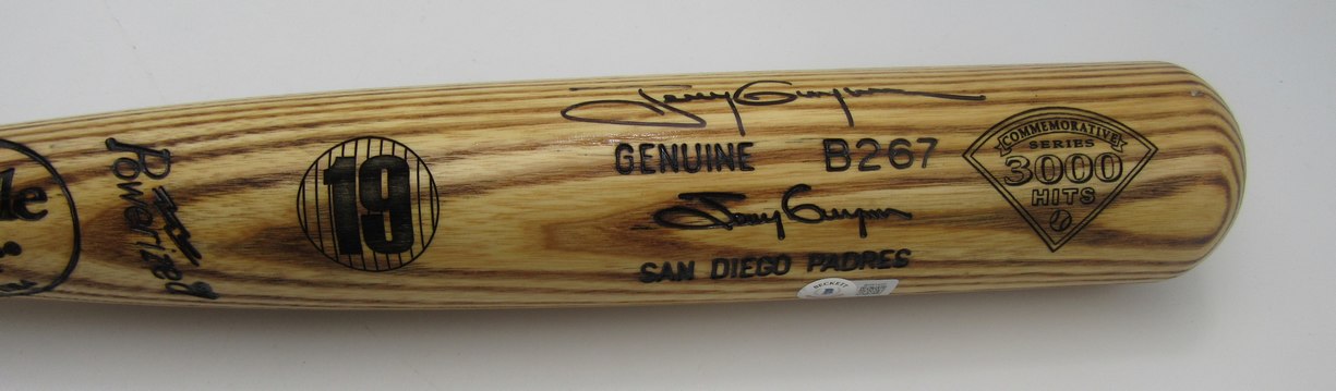 Tony Gwynn HOF Signed Louisville Slugger Bat with Stats Padres Beckett 190492