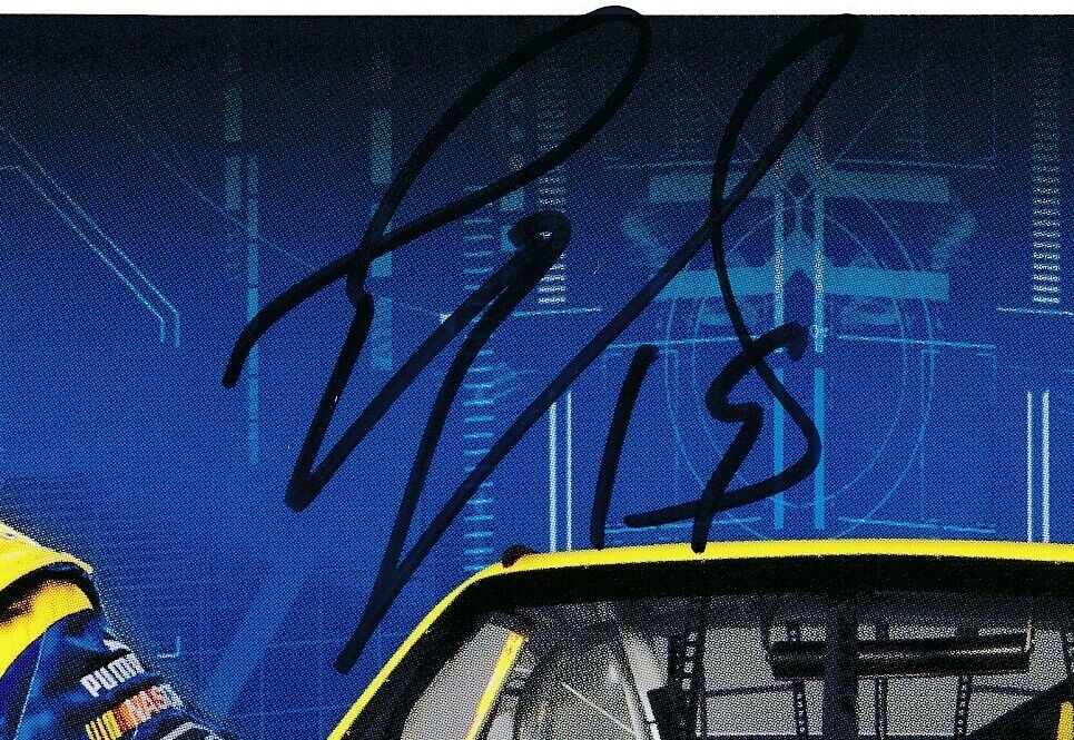 Elliott Sadler NASCAR Driver Signed/Autographed 8x10 Photo PSA/DNA 164380