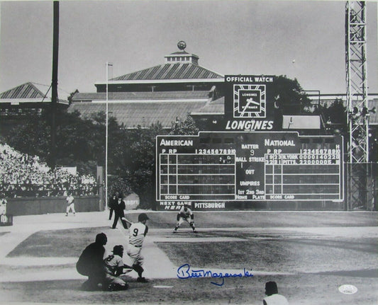 Bill Mazeroski HOF Pittsburgh Pirates Signed/Autographed 16x20 B/W Photo 158957