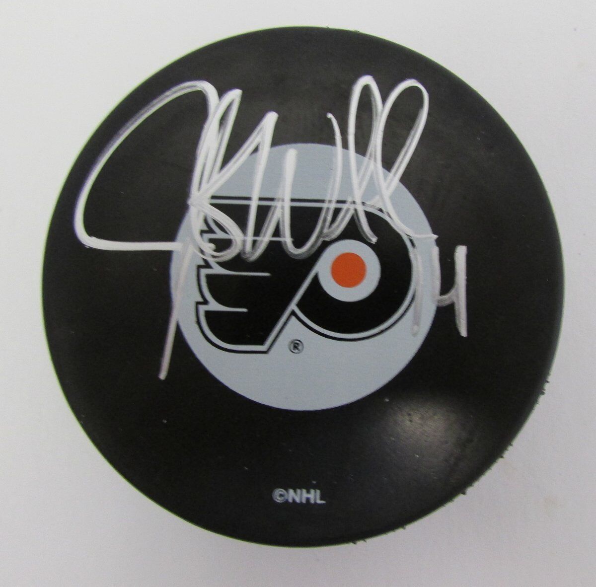 Justin Williams  Flyers Autographed/Signed Flyers Logo Puck JSA 138840