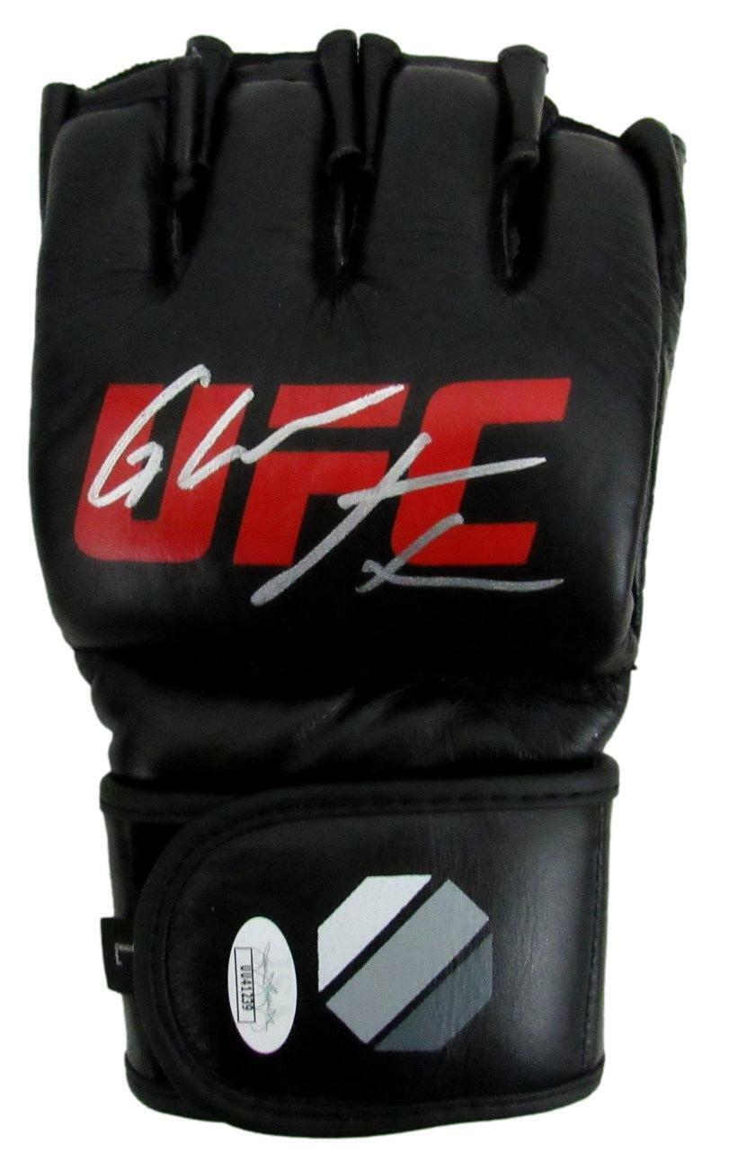 Glover Teixeira UFC Champ Signed/Auto Black Left MMA FIGHT Glove JSA 165545