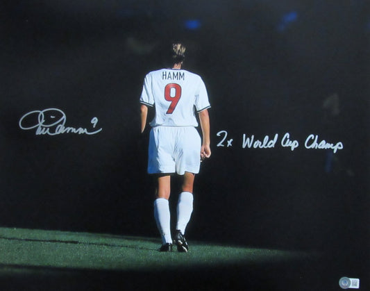 Mia Hamm US Women's Soccer Inscribed Autographed 16x20 Photo Beckett 188602