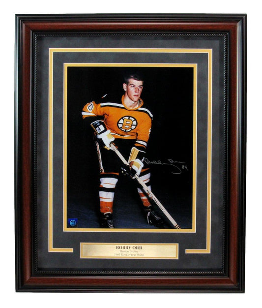 Bobby Orr HOF Signed/Auto 11x14 Photo Boston Bruins Framed GNR 189233