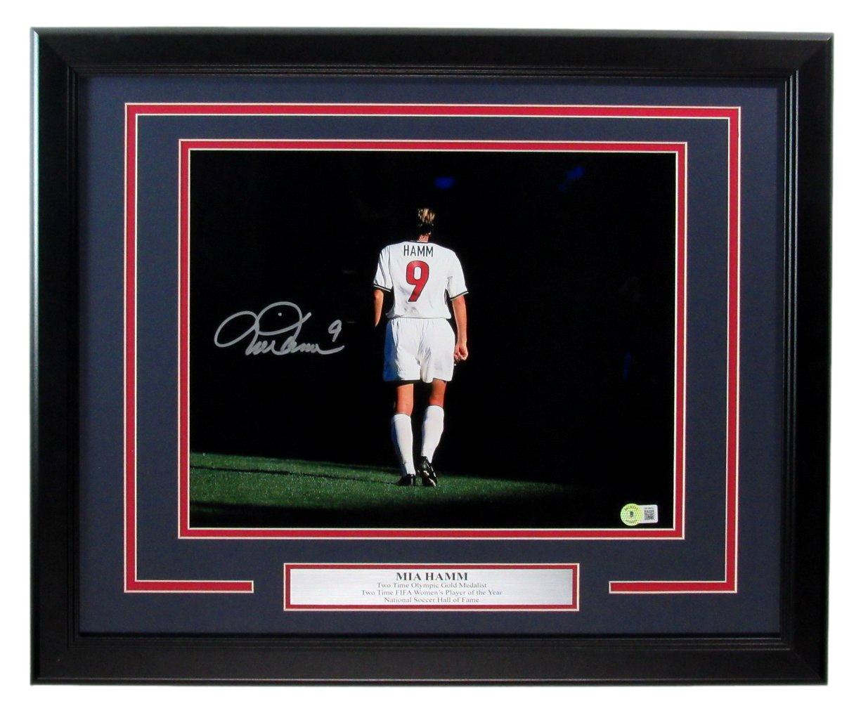 Mia Hamm US Women's Soccer Signed/Autographed 11x14 Photo Framed Beckett 188519